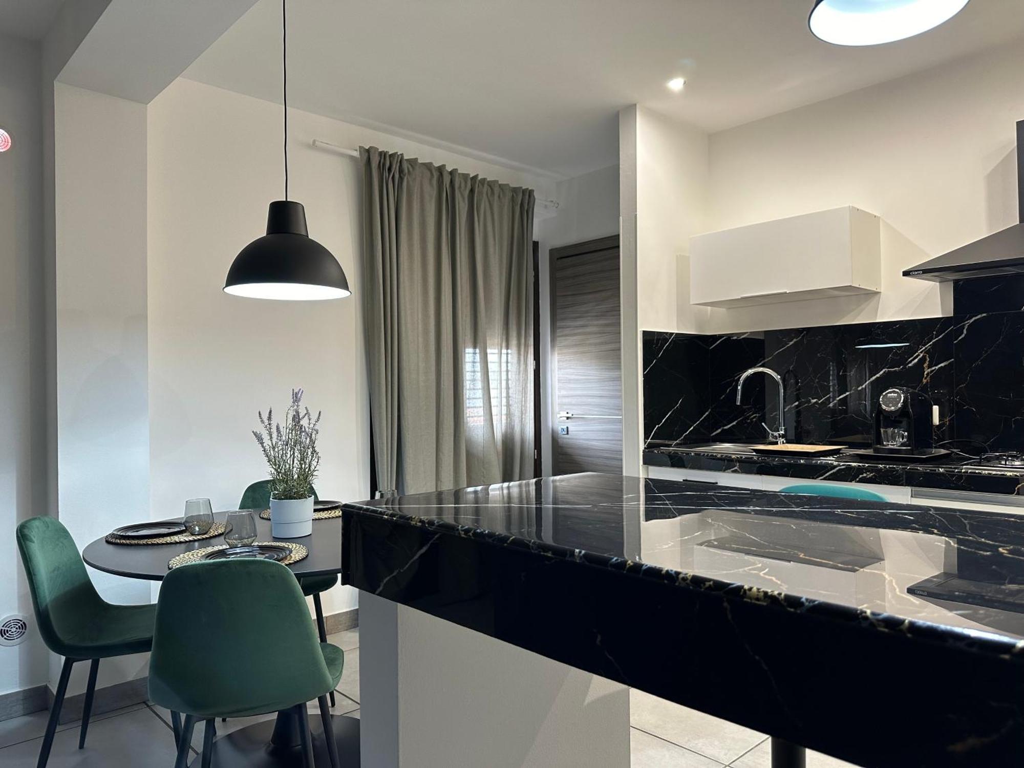 Amour Ici Boutique Apartments In Centro Mascalucia Luaran gambar